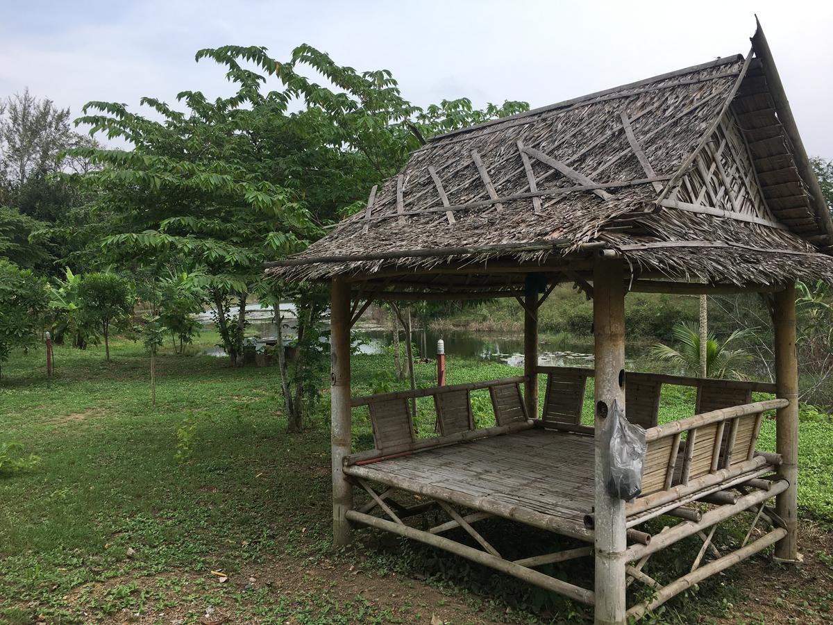 Hotel Kum Nangpaya Kaeng Kachan Exterior foto