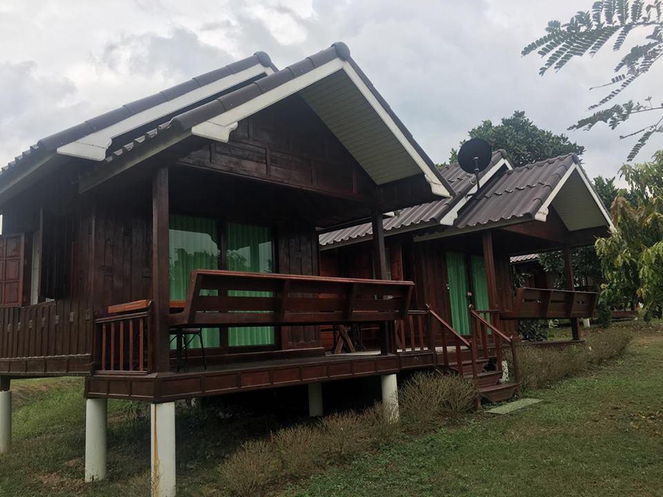 Hotel Kum Nangpaya Kaeng Kachan Exterior foto